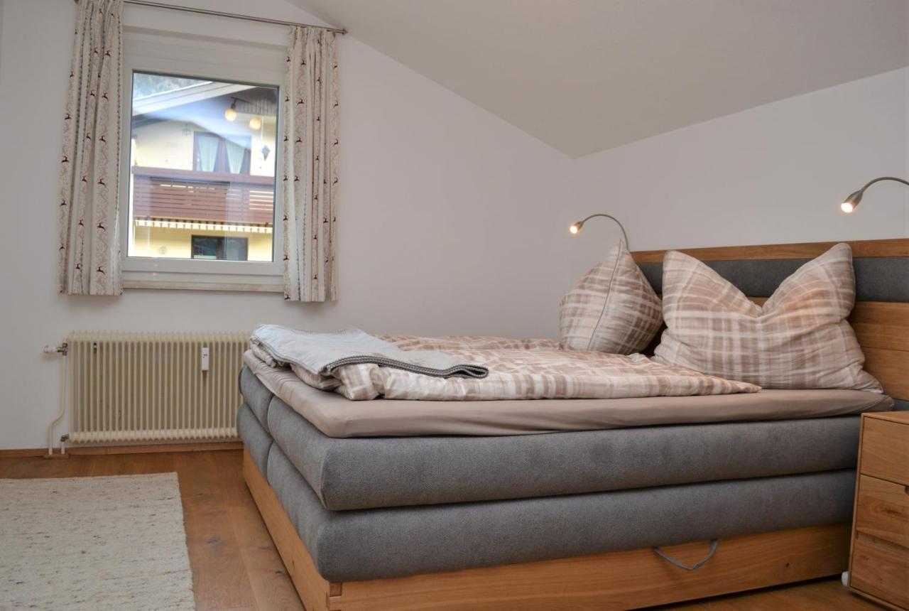 Ferienwohnung Mit Seeblick, Unterach Am Attersse اونتراتش إم أترسي المظهر الخارجي الصورة