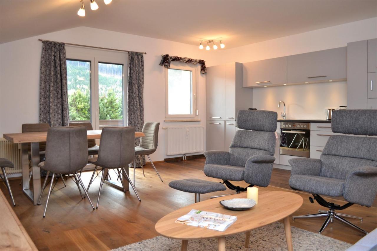 Ferienwohnung Mit Seeblick, Unterach Am Attersse اونتراتش إم أترسي المظهر الخارجي الصورة