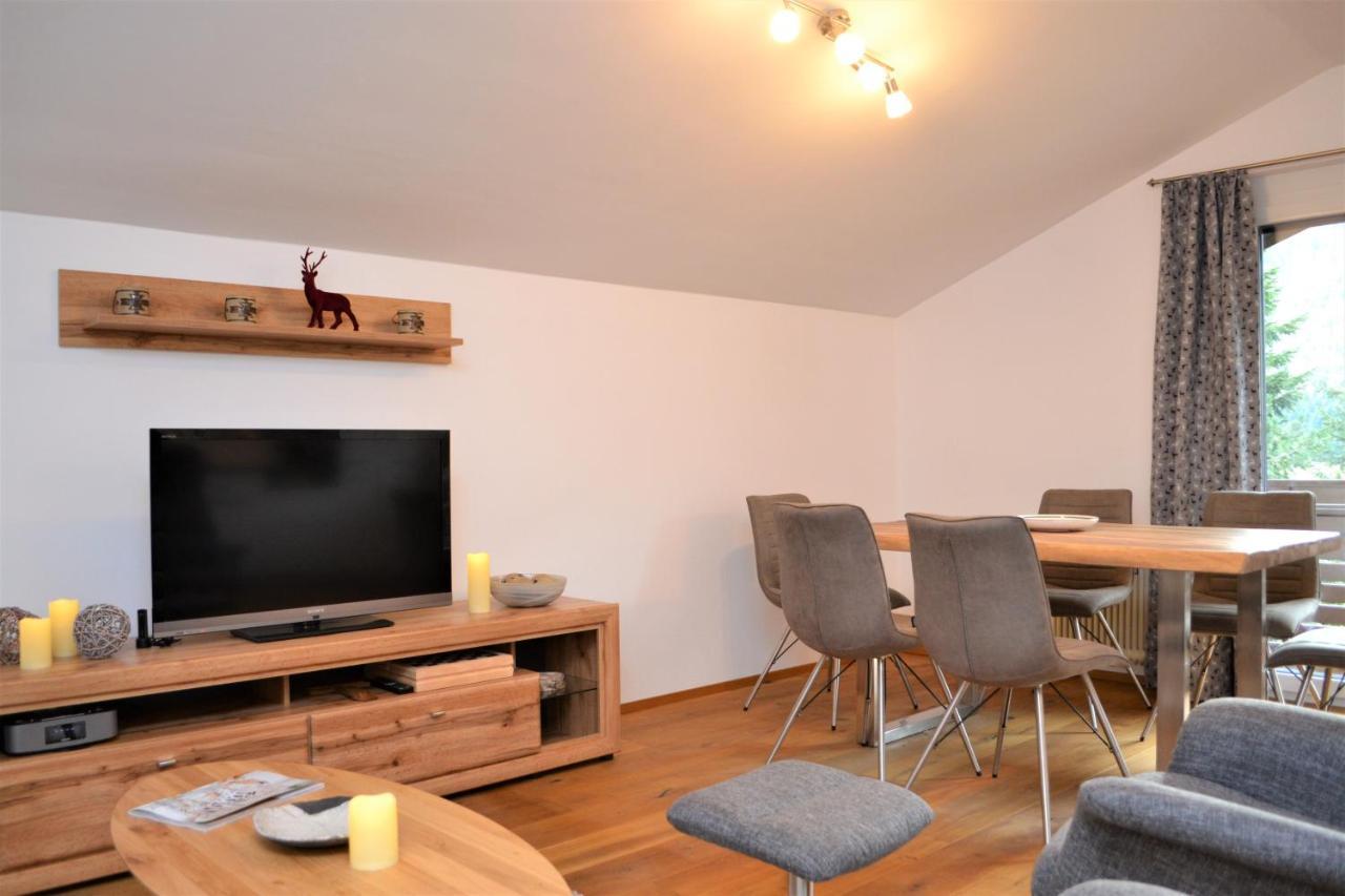 Ferienwohnung Mit Seeblick, Unterach Am Attersse اونتراتش إم أترسي المظهر الخارجي الصورة
